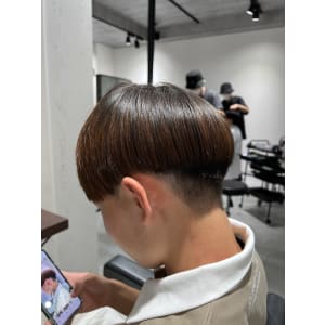 メンズヘア整形スパイラルパーマ波巻きツイストメンズパーマ髪型