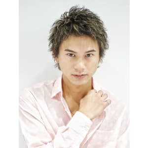 メンズヘア整形スパイラルパーマ波巻きツイストメンズパーマ髪型
