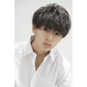 メンズヘア整形スパイラルパーマ波巻きツイストメンズパーマ髪型