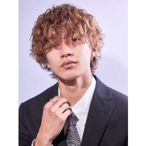 メンズヘア整形スパイラルパーマ波巻きツイストメンズパーマ髪型