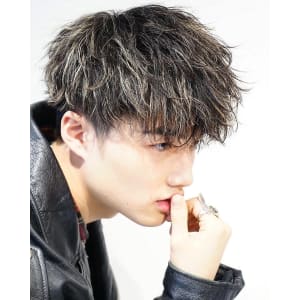 メンズヘア整形スパイラルパーマ波巻きツイストメンズパーマ髪型