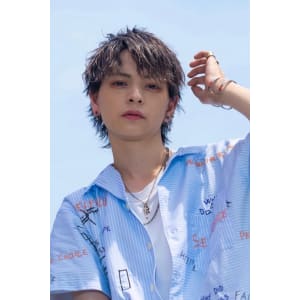 メンズヘア整形スパイラルパーマ波巻きツイストメンズパーマ髪型