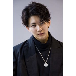メンズヘア整形スパイラルパーマ波巻きツイストメンズパーマ髪型