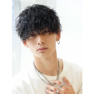 メンズヘア整形スパイラルパーマ波巻きツイストメンズパーマ髪型
