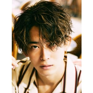 メンズヘア整形スパイラルパーマ波巻きツイストメンズパーマ髪型