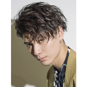 メンズヘア整形スパイラルパーマ波巻きツイストメンズパーマ髪型