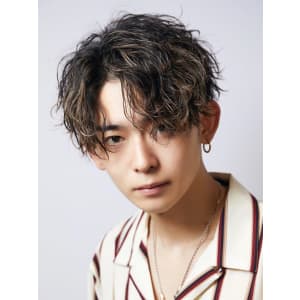 メンズヘア整形スパイラルパーマ波巻きツイストメンズパーマ髪型