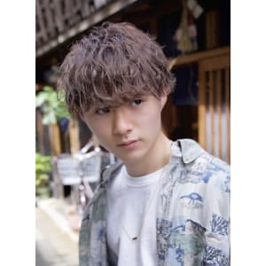 メンズヘア整形スパイラルパーマ波巻きツイストメンズパーマ髪型
