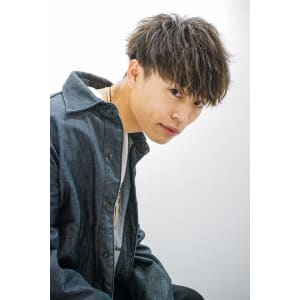 メンズヘア整形スパイラルパーマ波巻きツイストメンズパーマ髪型