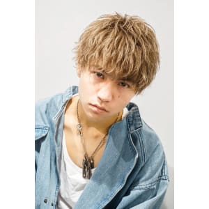 メンズヘア整形スパイラルパーマ波巻きツイストメンズパーマ髪型