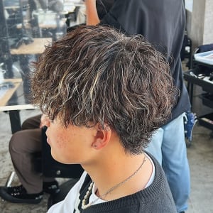 メンズヘア整形スパイラルパーマ波巻きツイストメンズパーマ髪型