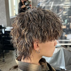 メンズヘア整形スパイラルパーマ波巻きツイストメンズパーマ髪型