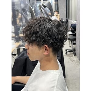 メンズヘア整形スパイラルパーマ波巻きツイストメンズパーマ髪型