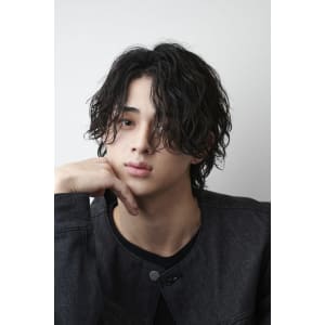 メンズヘア整形スパイラルパーマ波巻きツイストメンズパーマ髪型