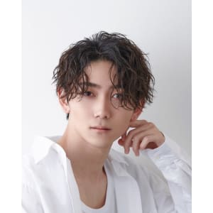 メンズヘア整形スパイラルパーマ波巻きツイストメンズパーマ髪型