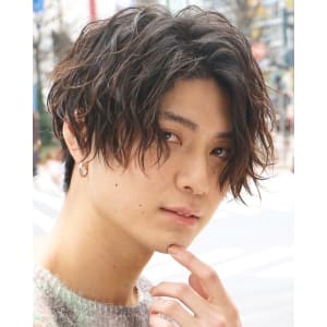 メンズヘア整形スパイラルパーマ波巻きツイストメンズパーマ髪型