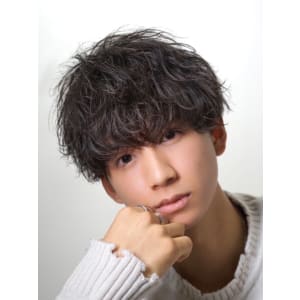 メンズヘア整形スパイラルパーマ波巻きツイストメンズパーマ髪型
