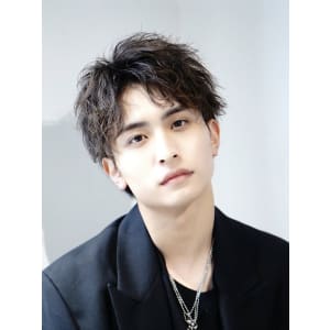 メンズヘア整形スパイラルパーマ波巻きツイストメンズパーマ髪型