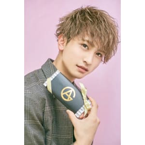 メンズヘア整形スパイラルパーマ波巻きツイストメンズパーマ髪型