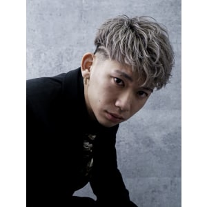メンズヘア整形スパイラルパーマ波巻きツイストメンズパーマ髪型