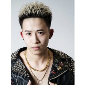 メンズヘア整形スパイラルパーマ波巻きツイストメンズパーマ髪型