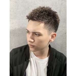 メンズヘア整形スパイラルパーマ波巻きツイストメンズパーマ髪型