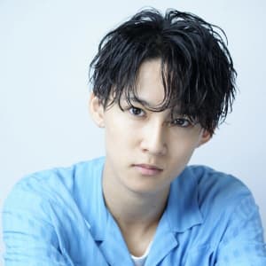 メンズヘア整形スパイラルパーマ波巻きツイストメンズパーマ髪型