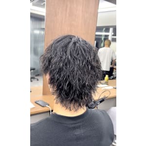 メンズヘア整形スパイラルパーマ波巻きツイストメンズパーマ髪型