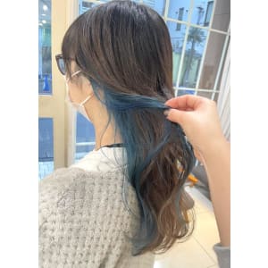 ちらっと見える大人気インナーカラー☆【横浜】