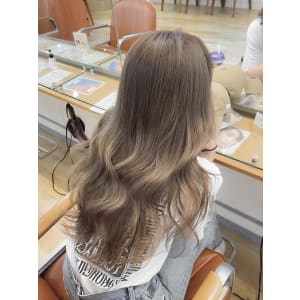 ミルクティーベージュ韓国ロングウェーブ【横浜】