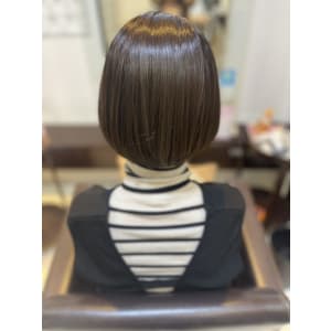 美髪ミニボブ