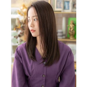 黒髪かきあげバング艶感小顔エアストレート　スローカラー