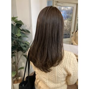 ナチュラルストレートロングブルージュ赤み消し30代梅ヶ丘