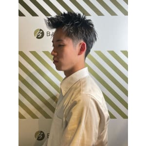 大人の刈り上げスタイル【BARBER-BAR】 - バーバーバー赤羽【バーバーバーアカバネ】掲載中