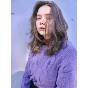 《kitin吉祥寺》透明感アッシュベージュ　ミディアムロブ