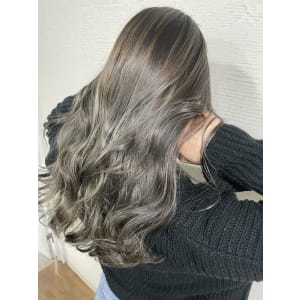 くすみカラーグレージュイルミナカラー池袋
