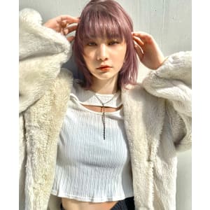 《kitin吉祥寺》ウルフレイヤー　ピンクアッシュ