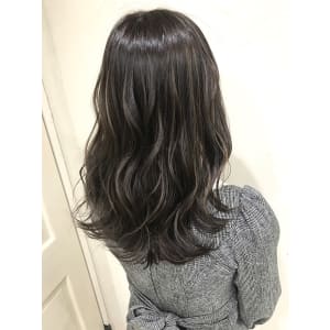 ミディアム スタイル 巻髪レイヤー - Lusso chiaro 西池袋店【ルッソチアロ ニシイケブクロテン】掲載中