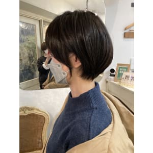 骨格補正丸みショートナチュラルボブ30代2023春夏梅ヶ丘