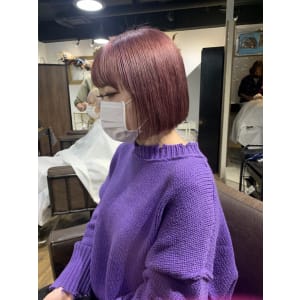 ホワイトグレージュ コンマヘア くすみカラー グレージュ