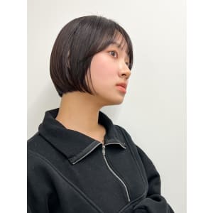 【長谷川】黒髪ぱつっとボブ