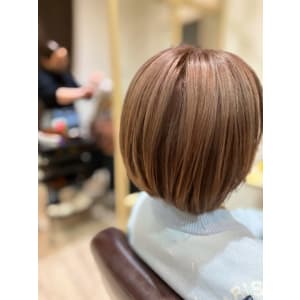 ブリーチオンカラー　大人ボブ