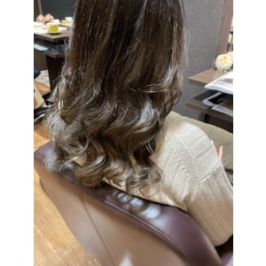 HAIR DESIGN + GOLDEN ROCK×ロング