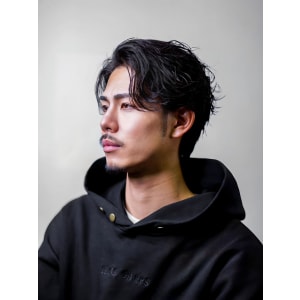 大人男髪リバーススパイラルショート