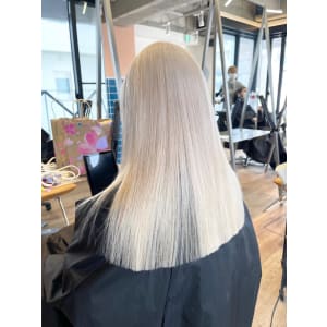blond beige - arch by LOOP【アーチ バイ ループ】掲載中