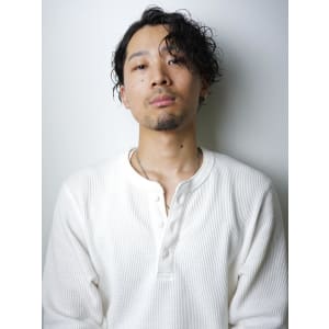 ミディアムウェイバー - @110 BARBER SHOP 博多店【ワンワンオー バーバー ショップ ハカタテン】掲載中