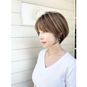 顔周り似合わせ大人くびれショートボブハイライト梅ヶ丘美容室
