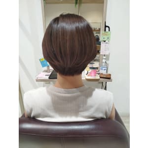 綺麗め見えショート