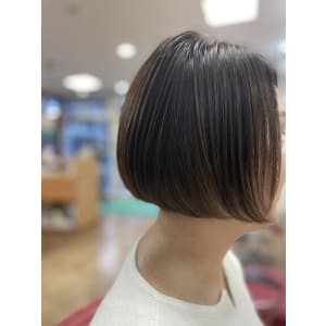 シンプルボブスタイル - HAIR MAKE SANCTUARY【ヘアメイクサンクチュアリ】掲載中