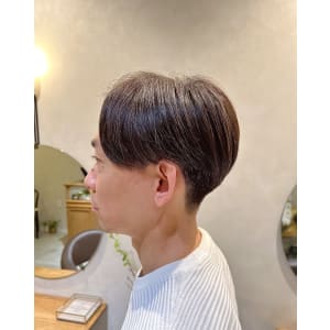 センターパート - nove hair&spa【ノーブヘアアンドスパ】掲載中